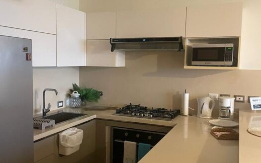 Free Golf if you Live Here! Beach Condo