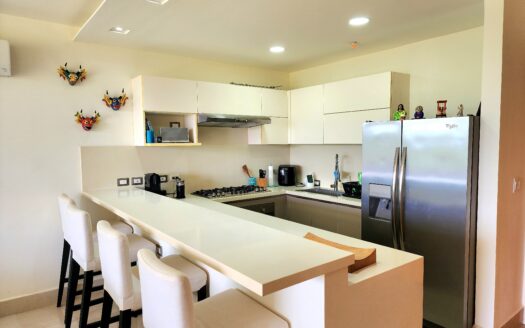 CASAMAR Condo-1BR, 2BA, Pool & Palm Tree Views!