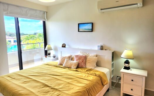 CASAMAR Condo-1BR, 2BA, Pool & Palm Tree Views!