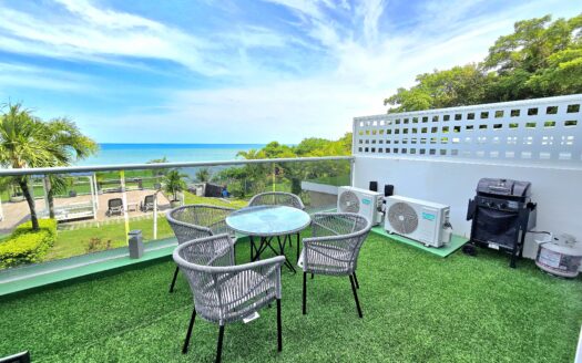 Boutique BeachFront Escape – The Palms